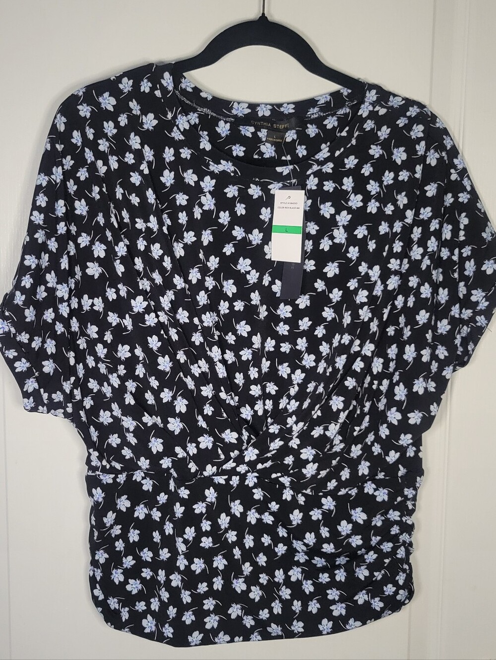 NWT Cynthia Steffe Rich Black Floral Twist Front Ruched Blouse Top Size L Large